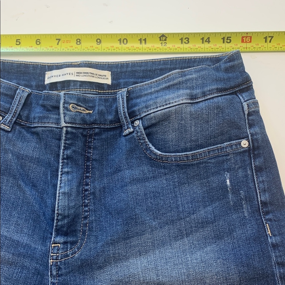 Denver Hayes High-Rise Denim Shorts, Mid Wash, Mid Weight - Picture 4 of 12